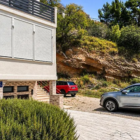 Apartment Coralmimice Mimice